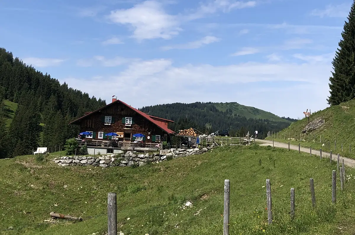 Bildbeschreibung hier einfügen!