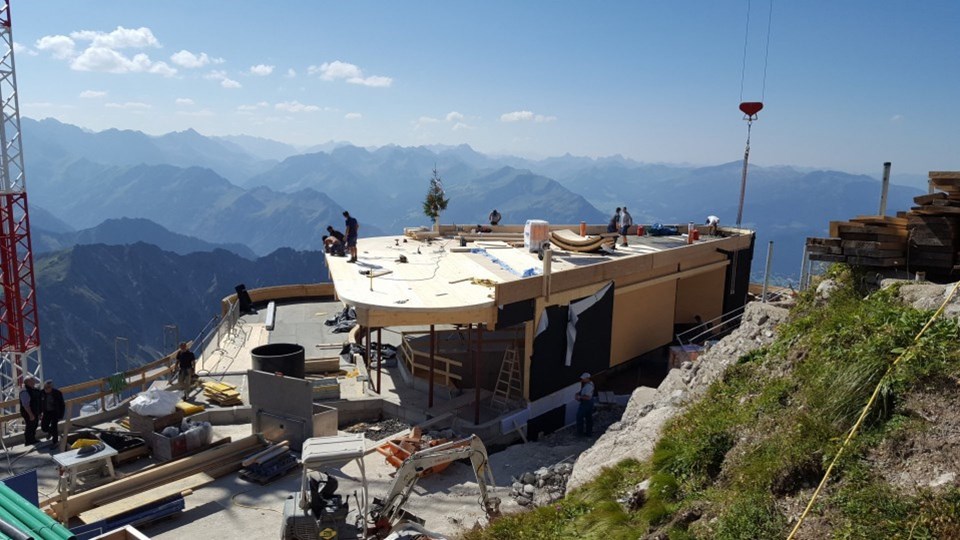 Die neue Gipfelsation mit dem höchsten Restaurant des Allgäus am Nebelhorn © OK-Bergbahnen