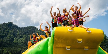 Hotels und Ferienwohnungen im Oberallgäu - Kinder & Familie: kinderwagengeeignet - Oberallgäu - Aquapark am Inselsee Allgäu in Blaichach - Aquapark am Inselsee Allgäu in Blaichach 