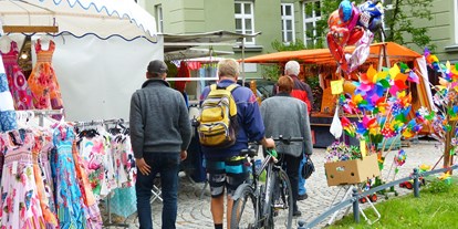 Hotels und Ferienwohnungen im Oberallgäu - Parken & Anreise: Anreise mit ÖPNV möglich - Gregorimarkt 2022 in Immenstadt - Gregorimarkt 2024 in Immenstadt