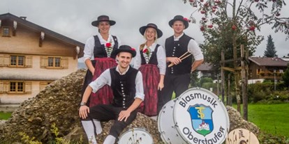 Hotels und Ferienwohnungen im Oberallgäu - Kategorien: Kultur & Brauchtum - Musik-Wiesn in Oberstufen im Allgäu - Musikwiese in Oberstaufen 2024 am Vatertag 