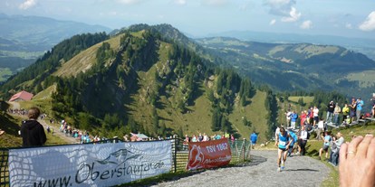 Hotels und Ferienwohnungen im Oberallgäu - Parken & Anreise: Anreise mit ÖPNV möglich - Internationaler Hochgrat-Berglauf - Hochgratlauf 2024 in Oberstaufen - Steibis