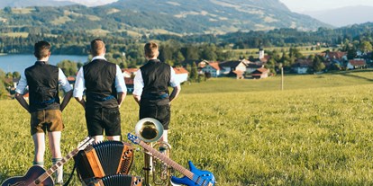 Hotels und Ferienwohnungen im Oberallgäu - Sonthofer Kreativsommer präsentiert: das Alpkrainer Trio - Sonthofer Kreativsommer präsentiert: das Alpkrainer Trio