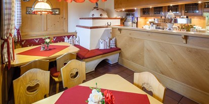 Hotels und Ferienwohnungen im Oberallgäu - Betriebsart | Angebot: Terrasse / Freiluftgastronomie - Bayern - Bauerngasthof Café Mayr