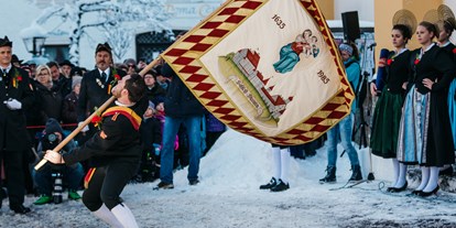 Hotels und Ferienwohnungen im Oberallgäu - Kinder & Familie: Kinder sind willkommen - Oberallgäu - Traditioneller Staufner Fasnatziestag in Oberstaufen im Allgäu - Traditioneller Staufner Fasnatziestag 2025