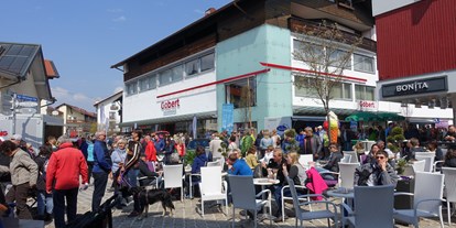 Hotels und Ferienwohnungen im Oberallgäu - Kategorien: Open-Air - Verkaufsoffener Sonntag in Sonthofen - Verkaufsoffener Sonntag mit Puppenspielertag in Sonthofen