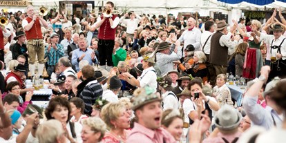 Hotels und Ferienwohnungen im Oberallgäu - Kategorien: Viehscheid - Deutschland - Viehscheid - gelebte Tradition im Oberallgäu - Viehscheid in Thalkirchdorf mit Zeltfest 2024 