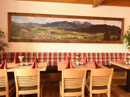 Hotels und Ferienwohnungen im Oberallgäu - PLZ 87538 (Deutschland) - Restaurant Allgäuer Stuben in Obermaiselstein - Restaurant Allgäuer Stuben