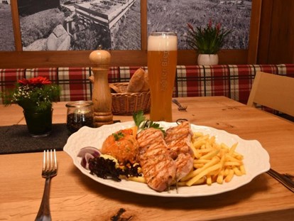 Hotels und Ferienwohnungen im Oberallgäu - PLZ 87538 (Deutschland) - Restaurant Allgäuer Stuben in Obermaiselstein - Restaurant Allgäuer Stuben