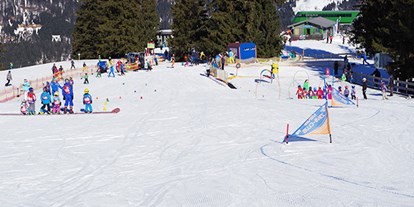 Hotels und Ferienwohnungen im Oberallgäu - Saison: Winter - Bayern - MiKas Skischule am Ofterschwanger Horn - MiKas Skischule am Ofterschwanger Horn