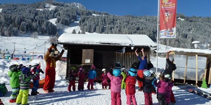 Hotels und Ferienwohnungen im Oberallgäu - Kinder & Familie: Kinderspielplatz - Deutschland - Erste Skischule Bolsterlang - Skischulen im Allgäu - Erste Skischule Bolsterlang