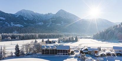 Hotels und Ferienwohnungen im Oberallgäu - Reisegrund: Erlebnisurlaub - Bayern - Hotel Frohsinn eingebettet in einen Wintertraum - Wohlfühlhotel Frohsinn in Fischen im Allgäu