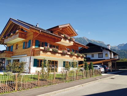 Hotels und Ferienwohnungen im Oberallgäu - Bergbahnticket Inklusive - Hahnenköpfle Lodge - Ferienwohnungen in Oberstdorf im Allgäu  - Hahnenköpfle Lodge  - wohnen wie im siebten Himmel