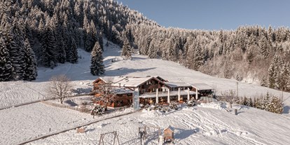 Hotels und Ferienwohnungen im Oberallgäu - Betriebsart | Angebot: Terrasse / Freiluftgastronomie - Die Alpe Dornach im Winter - Alpe Dornach | Allgäuer Alpinküche