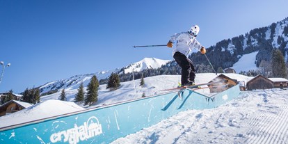 Hotels und Ferienwohnungen im Oberallgäu - Vorarlberg - Pistenvergnügen grenzenlos an der Kanzelwandbahn im Kleinwalsertal  - Die Kanzelwandbahn - grenzenloses Wintervergnügen
