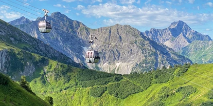 Hotels und Ferienwohnungen im Oberallgäu - Kategorien: Wanderparadies - Kanzelwandbahn in Riezlern im Kleinwalsertal  - Die Kanzelwandbahn - grenzenloses Wander- und Bergerlebnis