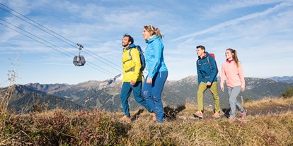 Hotels und Ferienwohnungen im Oberallgäu - Kategorien: Wanderweg - Kanzelwandbahn in Riezlern im Kleinwalsertal - Die Kanzelwandbahn - grenzenloses Wander- und Bergerlebnis