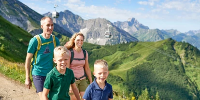Hotels und Ferienwohnungen im Oberallgäu - Kategorien: Wanderparadies - Österreich - Kanzelwandbahn in Riezlern im Kleinwalsertal - Die Kanzelwandbahn - grenzenloses Wander- und Bergerlebnis