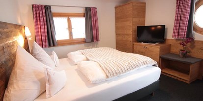 Hotels und Ferienwohnungen im Oberallgäu - Allgäu - Unsere Alpenrosen-Suite - Ihr Alpenblick - Hotel & Restaurant in Fischen im Allgäu