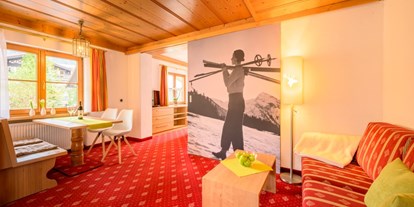 Hotels und Ferienwohnungen im Oberallgäu - Freizeit: Golfplatz (max. 3km entfernt) - Oberallgäu - Hotel Weinklause in Oberstdorf im Allgäu - Hotel & Restaurant Weinklause in Oberstdorf im Allgäu