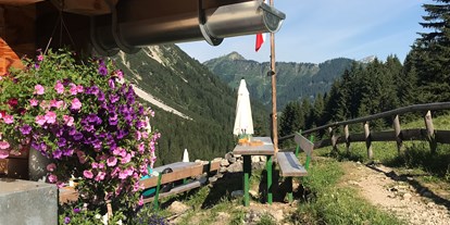 Hotels und Ferienwohnungen im Oberallgäu - Vorarlberg - Ferienwohnungen Berg und Tal im Kleinwalsertal - Berg und Tal - Ihre Ferienappartements im Kleinwasertal