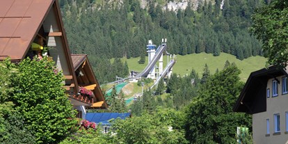 Hotels und Ferienwohnungen im Oberallgäu - Freizeit: Wandern - Deutschland - WM-Skisprungarena Oberstdorf im Allgäu  - Chalet am Frohmarkt in Oberstdorf im Allgäu