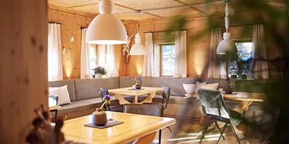 Hotels und Ferienwohnungen im Oberallgäu - Reisegrund: Skiurlaub - Kleinwalsertal - Breitachhus 1677 - Hotel Garni in Riezlern im Kleinwalsertal - Breitachhus 1677 - Hotel Garni in Riezlern im Kleinwalsertal