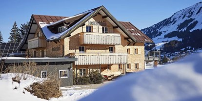 Hotels und Ferienwohnungen im Oberallgäu - Breitachhus 1677 - Hotel Garni in Riezlern im Kleinwalsertal - Breitachhus 1677 - Hotel Garni in Riezlern im Kleinwalsertal