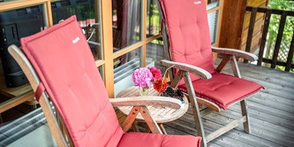 Hotels und Ferienwohnungen im Oberallgäu - Ausstattung: WLAN inklusive - Alpenhaus Oberstdorf - Balkon App. 402 | weitBLICK - ALPENHAUS Oberstdorf