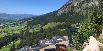 Hotels und Ferienwohnungen im Oberallgäu - Parken & Anreise: kostenlose Parkplätze - Bayern - Kanzel Kiosk und Aussichtspunkt am Jochpass Oberjoch - Kanzel Kiosk und Aussichtspunkt am Jochpass Oberjoch