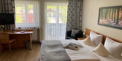 Hotels und Ferienwohnungen im Oberallgäu - Parken & Anreise: Anreise mit ÖPNV möglich - Bayern - Hotel Neudeck in Oberstaufen im Oberallgäu 