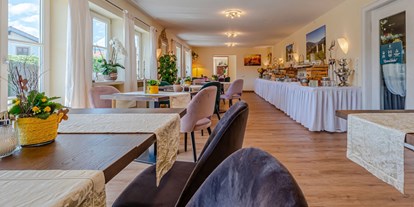 Hotels und Ferienwohnungen im Oberallgäu - Reisegrund: Skiurlaub - Oberstaufen Oberstaufen - Ort - Hotel Neudeck in Oberstaufen im Oberallgäu 