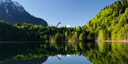 Hotels und Ferienwohnungen im Oberallgäu - Kategorien: Outdoorattraktion - Deutschland - Naturfreibad Freibergsee bei Oberstdorf - Naturfreibad Freibergsee mit Bootsverleih bei Oberstdorf