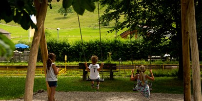 Hotels und Ferienwohnungen im Oberallgäu - Parken & Anreise: kostenlose Parkplätze - Oberstdorf - Moorbad Spielplatz - Naturfreibad am Moorstüble in Reichenbach
