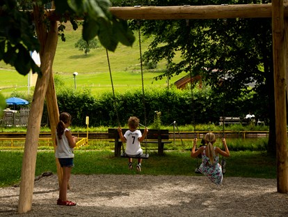 Hotels und Ferienwohnungen im Oberallgäu - Wetter: bei schönem Wetter - Oberallgäu - Moorbad Spielplatz - Naturfreibad am Moorstüble in Reichenbach