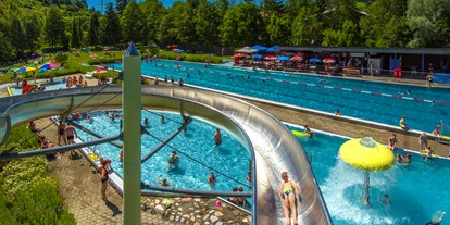 Hotels und Ferienwohnungen im Oberallgäu - Wetter: bei schönem Wetter - Starzlachauenbad in Wertach im Allgäu - Starzlachauenbad in Wertach im Allgäu