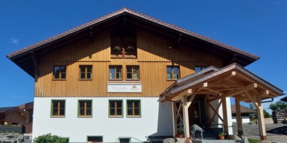 Hotels und Ferienwohnungen im Oberallgäu - Parken & Anreise: Anreise mit ÖPNV möglich - Bayern - Restaurant Beim Endeler in Missen-Wilhams