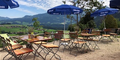 Hotels und Ferienwohnungen im Oberallgäu - Parken & Anreise: kostenlose Parkplätze - Bayern - Berghof-Stüble im Alpenwildpark in Obermaiselstein - Berghof-Stüble im Alpenwildpark in Obermaiselstein