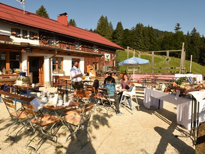 Hotels und Ferienwohnungen im Oberallgäu - Freizeit: Radfahren - Bayern - Berghof Schwarzenberg im Alpenwildpark Obermaiselstein - Berghof Schwarzenberg im Alpenwildpark Obermaiselstein