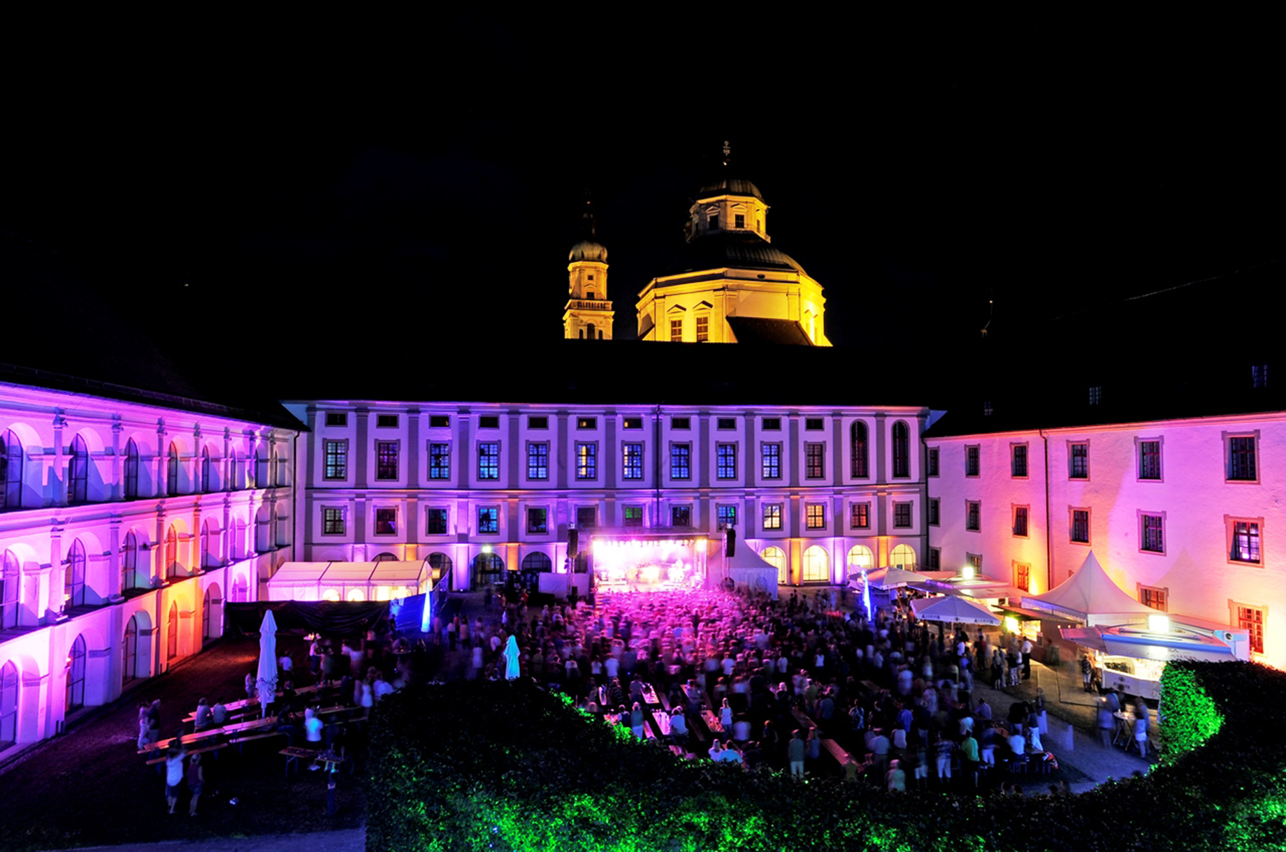 Hotels und Ferienwohnungen im Oberallgäu - Kultur im Residenzhof - im Rahmen der Allgäuer Festwoche - Kultur im Residenzhof - im Rahmen der Allgäuer Festwoche