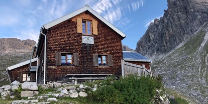 Hotels und Ferienwohnungen im Oberallgäu - Saison: Sommer - Elbigenalp - Hermann von Barth-Hütte