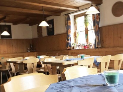 Hotels und Ferienwohnungen im Oberallgäu - Saison: ganzjährig - Oberallgäu - Schwarzenberghütte in Bad Hindelang im Hintersteinertal im Allgäu - Schwarzenberghütte - Touren- & Einkehrziel im Hintersteinertal
