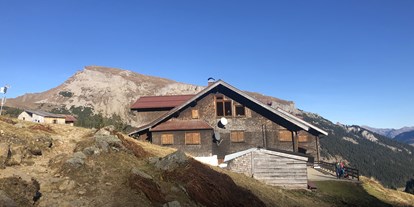 Hotels und Ferienwohnungen im Oberallgäu - Vorarlberg - Schwarzwasserhütte - Blick auf den Ifen  - Schwarzwasserhütte im Kleinwalsertal