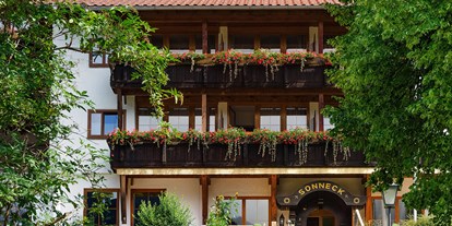 Hotels und Ferienwohnungen im Oberallgäu - Unterkunftsart: Pension, Hotel Garni, Gasthof - Deutschland - Alpenhotel Sonneck in Bad Hindelang im Allgäu - Alpenhotel Sonneck in Bad Hindelang im Allgäu