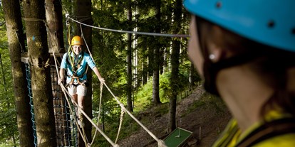 Hotels und Ferienwohnungen im Oberallgäu - Kinder & Familie: Kinder sind willkommen - Bayern - Kletterwald | Hochseilgarten über dem Alpsee im Allgäu - Kletterwald Bärenfalle in der Alpsee Bergwelt