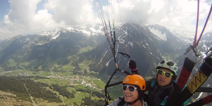 Hotels und Ferienwohnungen im Oberallgäu - Saison: Sommer - Tandemfliegen mit Gleitschirm-Taxi