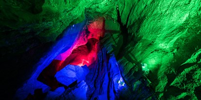 Hotels und Ferienwohnungen im Oberallgäu - Parken & Anreise: kostenpflichtige Parkplätze - Sturmannshöhle in Obermaiselstein im Allgäu - Sturmannshöhle in Obermaiselstein