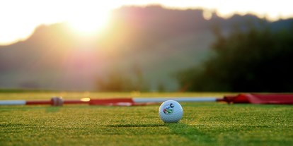 Hotels und Ferienwohnungen im Oberallgäu - Saison: Sommer - Golfurlaub Allgäu im Golfclub Hellengerst - Golfclub Hellengerst