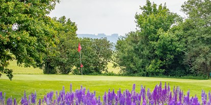 Hotels und Ferienwohnungen im Oberallgäu - Kategorien: Golfplatz - Deutschland - Golfclub Memmingen
