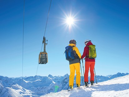 Hotels und Ferienwohnungen im Oberallgäu - Saison: Winter - Oberallgäu - Skigebiet Nebelhorn über Oberstdorf im Oberallgäu - Die Nebelhornbahn im Winter 
